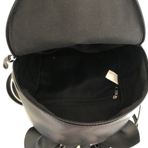 T-Shirt & Jeans Cat Backpack - Picture 5 of 5